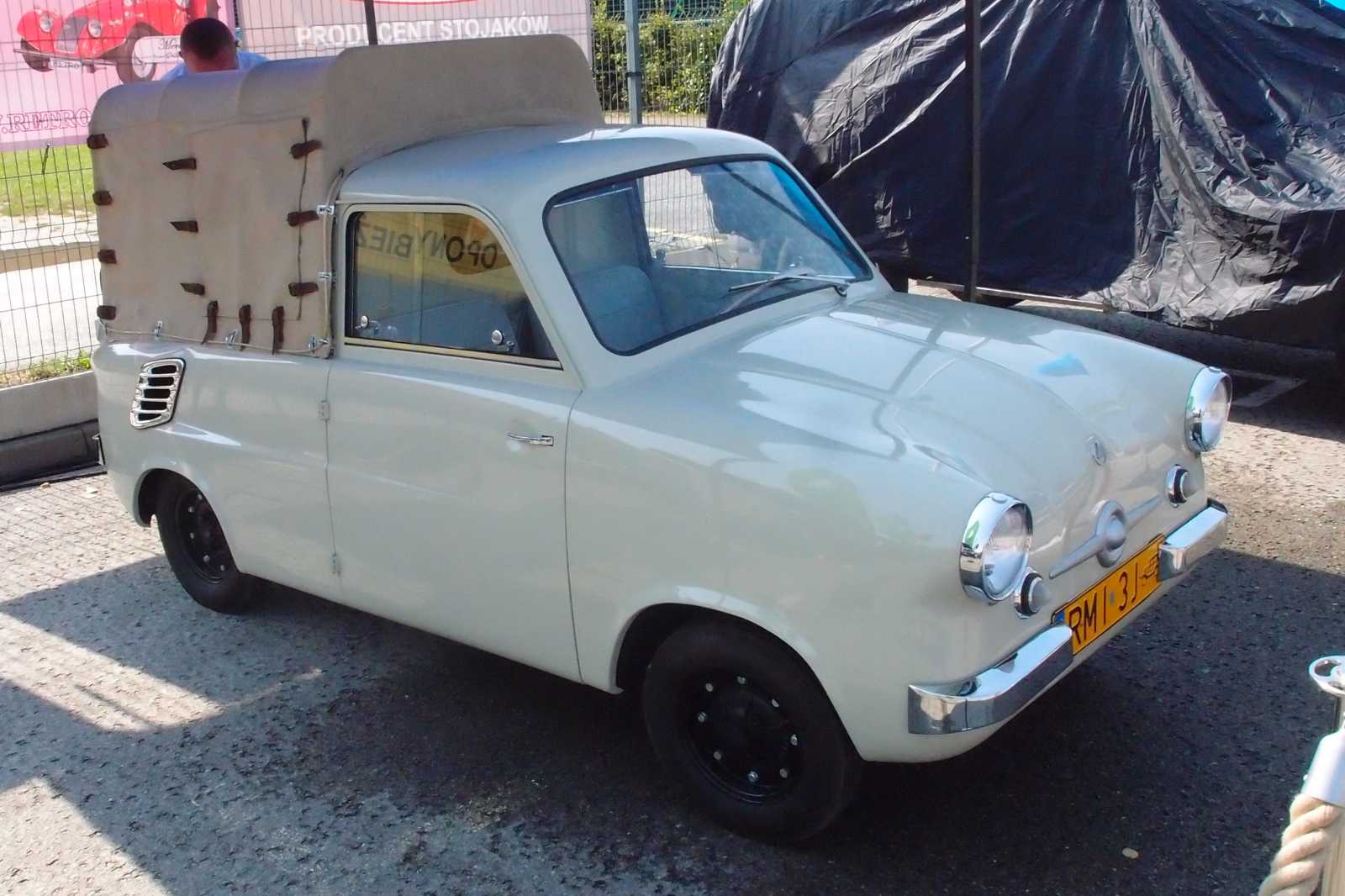 Mikrus MR-300 pickup zlot mielec 2023